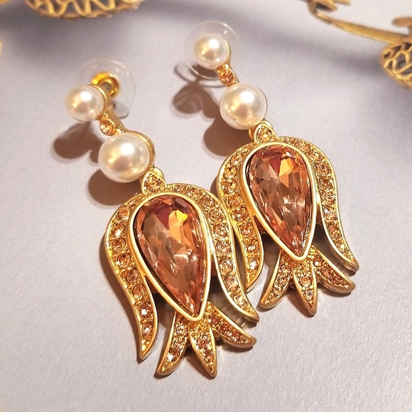 NEW Oscar de la Renta 14k plated Pink Crystal Earrings - Picture 4 of 7